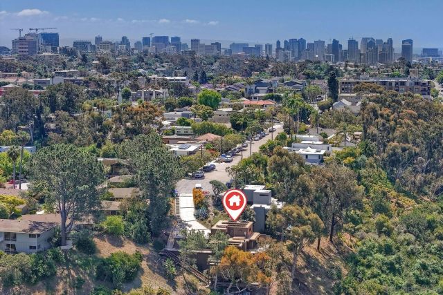 4242 Falcon St, San Diego, CA 92103