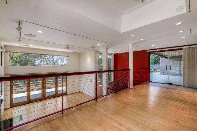 4242 Falcon St, San Diego, CA 92103