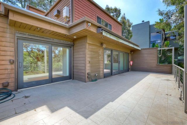 4242 Falcon St, San Diego, CA 92103