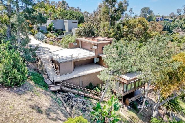 4242 Falcon St, San Diego, CA 92103
