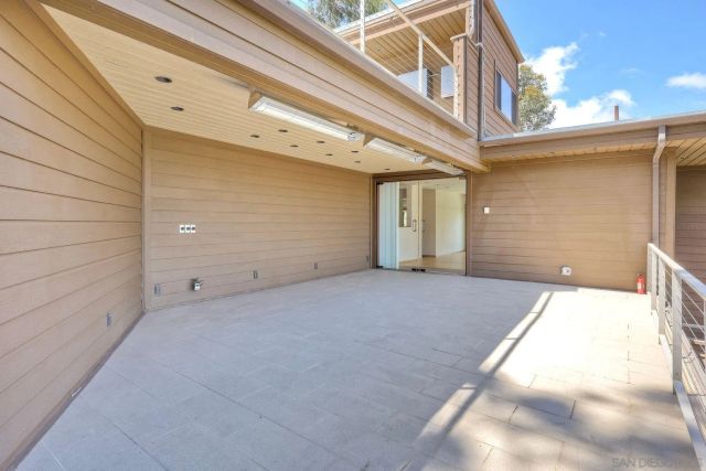 4242 Falcon St, San Diego, CA 92103