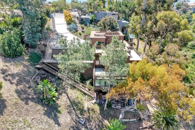 4242 Falcon St, San Diego, CA 92103