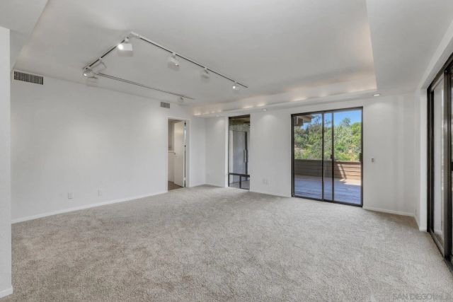 4242 Falcon St, San Diego, CA 92103