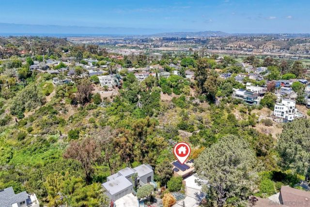 4242 Falcon St, San Diego, CA 92103