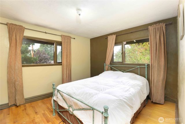 122 S National Avenue, Bremerton, WA 98312