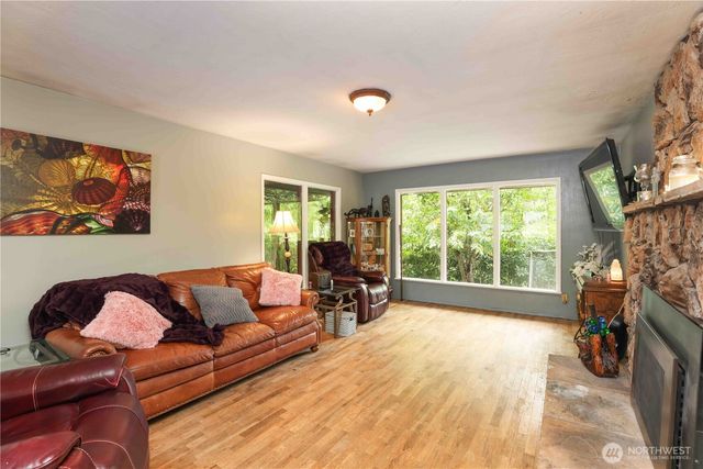 122 S National Avenue, Bremerton, WA 98312