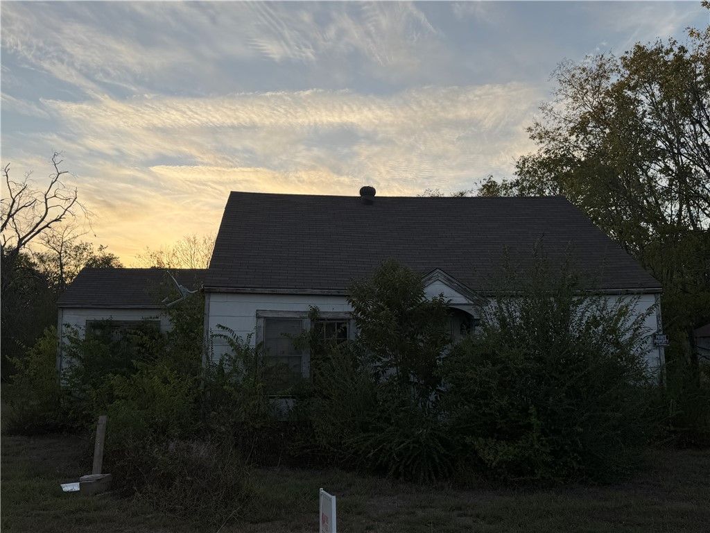 400 South Brazos Avenue, Bryan, TX 77803 — exterior