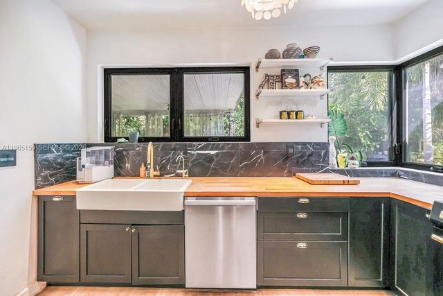 10301 N Miami Ave, Miami Shores, FL 33150