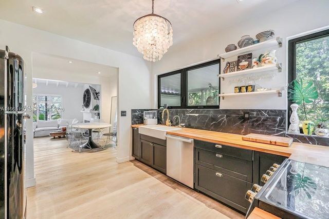 10301 N Miami Ave, Miami Shores, FL 33150