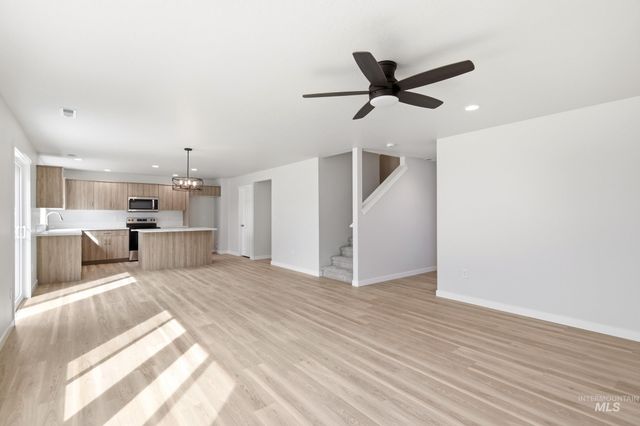 13697 Inman Ct, Caldwell, ID 83607