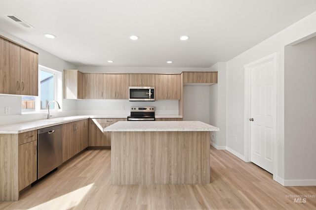 13697 Inman Ct, Caldwell, ID 83607