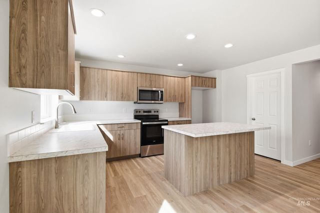 13697 Inman Ct, Caldwell, ID 83607