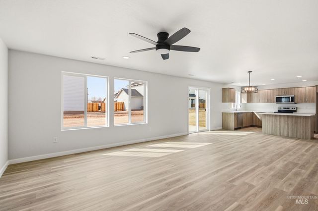 13697 Inman Ct, Caldwell, ID 83607