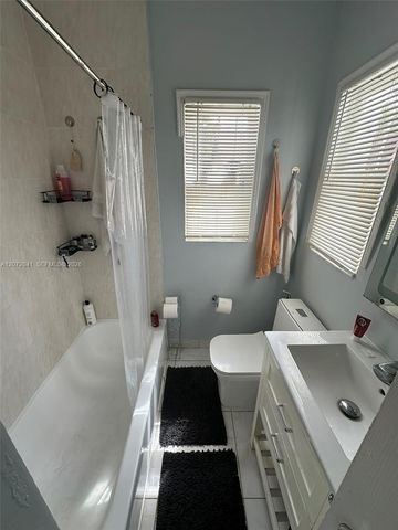 382 NW 82nd Street 382, Miami, FL 33150