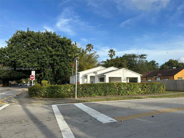382 NW 82nd Street 382, Miami, FL 33150