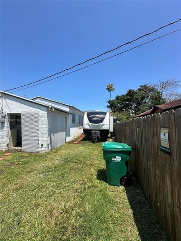 382 NW 82nd Street 382, Miami, FL 33150