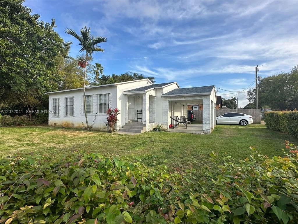 382 NW 82nd Street 382, Miami, FL 33150