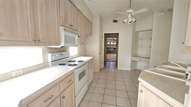 21516 CASTLE VIEW COURT, Leesburg, FL 34748