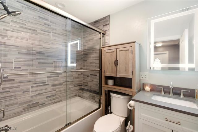 19550 Nalle RD, North Fort Myers, FL 33917