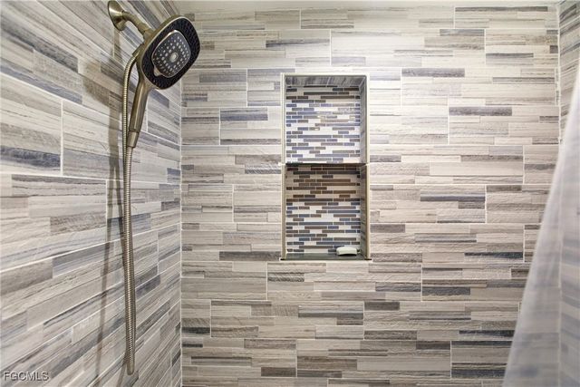 19550 Nalle RD, North Fort Myers, FL 33917