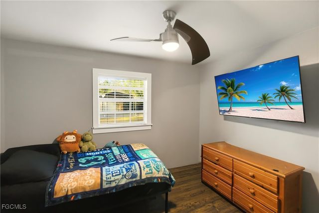 19550 Nalle RD, North Fort Myers, FL 33917