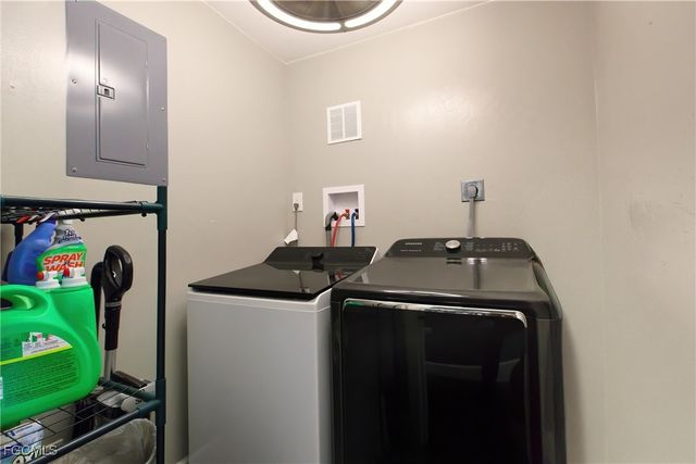 19550 Nalle RD, North Fort Myers, FL 33917