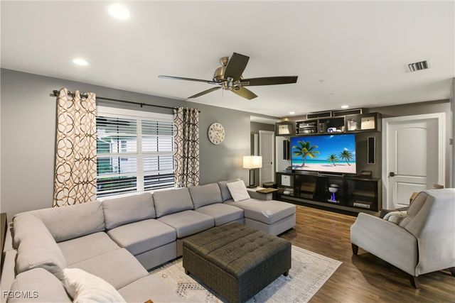 19550 Nalle RD, North Fort Myers, FL 33917