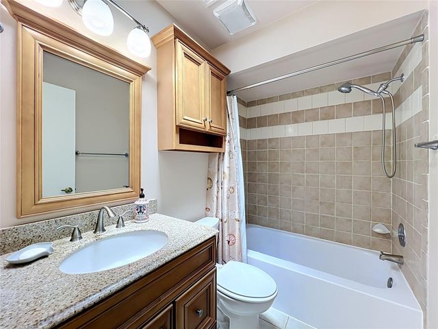 2255 CROAT STREET, Mount Dora, FL 32757
