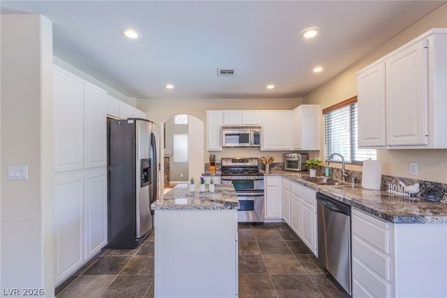 253 Camelback Ridge Avenue, Henderson, NV 89012