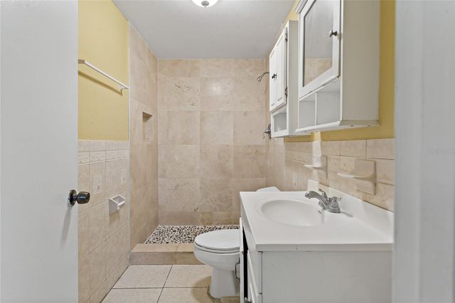 2608 DURHAM STREET B, Tampa, FL 33605