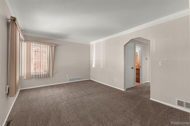 7800 Brace Street, Detroit, MI 48228