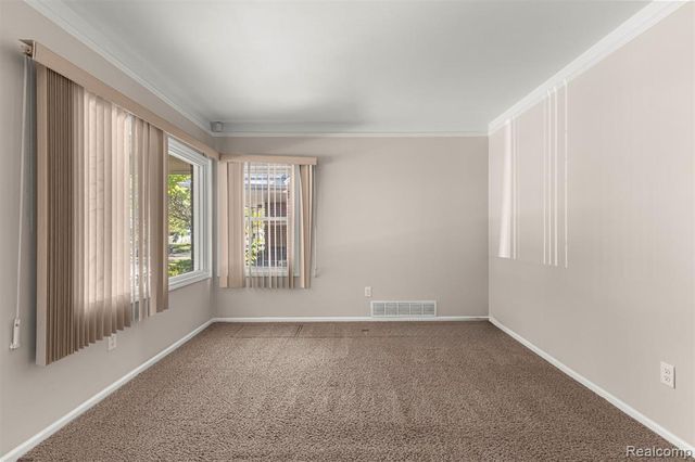 7800 Brace Street, Detroit, MI 48228
