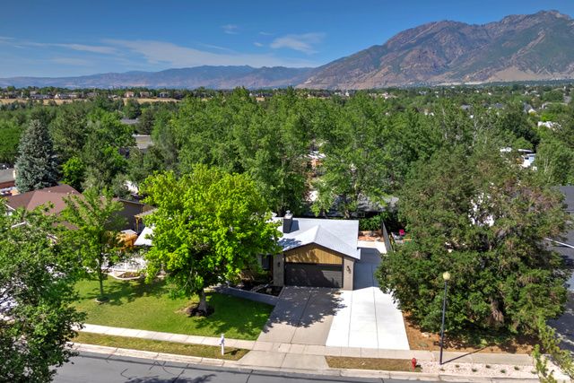 1797 E SKI VIEW DR, Sandy, UT 84092