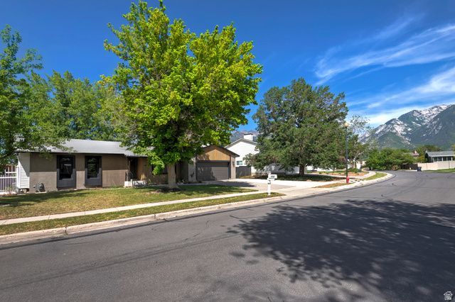 1797 E SKI VIEW DR, Sandy, UT 84092