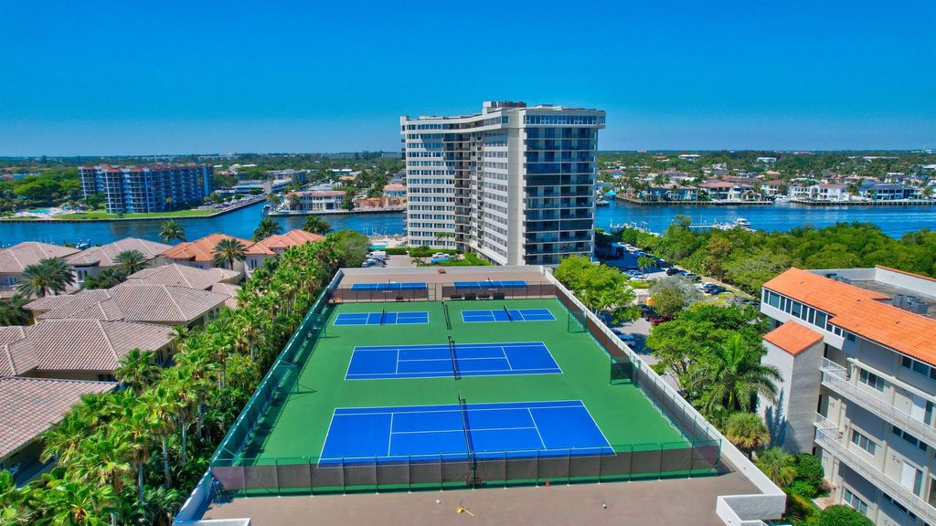 Image 21 of property listing at 3912 S Ocean Boulevard 607, Highland Beach, FL 33487