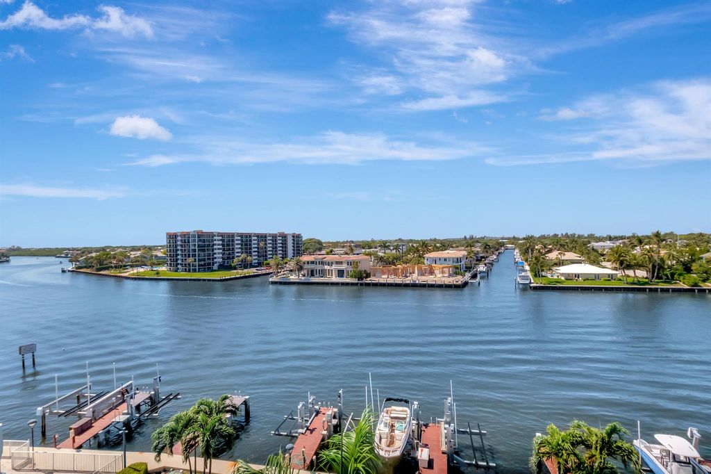 Image 31 of property listing at 3912 S Ocean Boulevard 607, Highland Beach, FL 33487