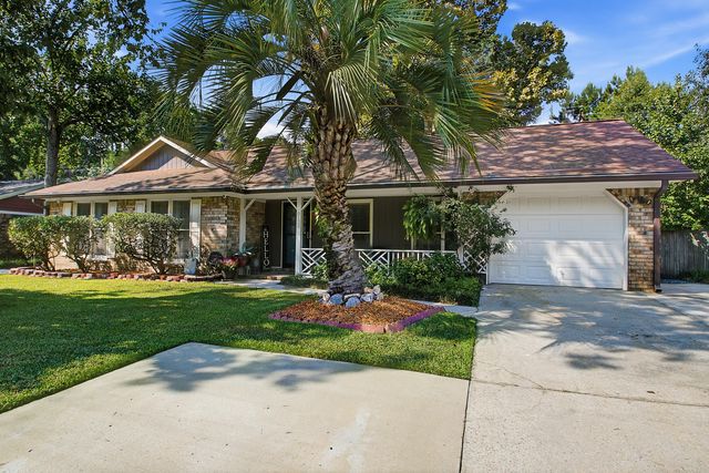 8133 N Ridgebrook Drive, North Charleston, SC 29420