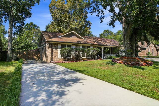 8133 N Ridgebrook Drive, North Charleston, SC 29420