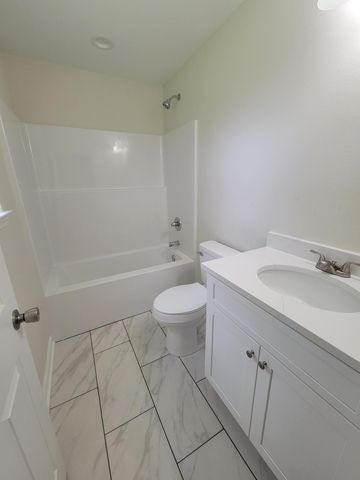 37 Cedar Hill Ct. Drive, Defuniak Springs, FL 32433