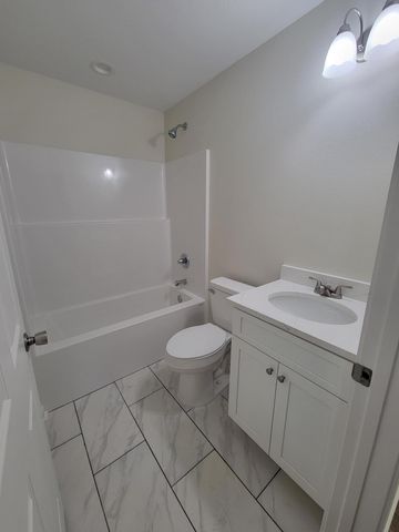 37 Cedar Hill Ct. Drive, Defuniak Springs, FL 32433