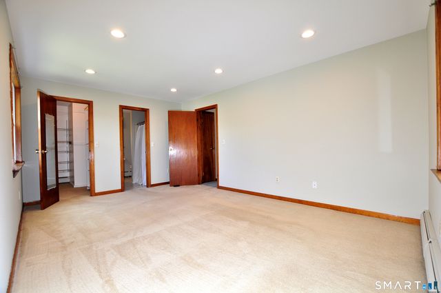 28 Somerset Drive, Windsor, CT 06095
