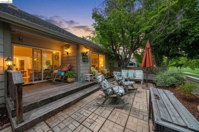 524 Silver Lake Dr, Danville, CA 94526