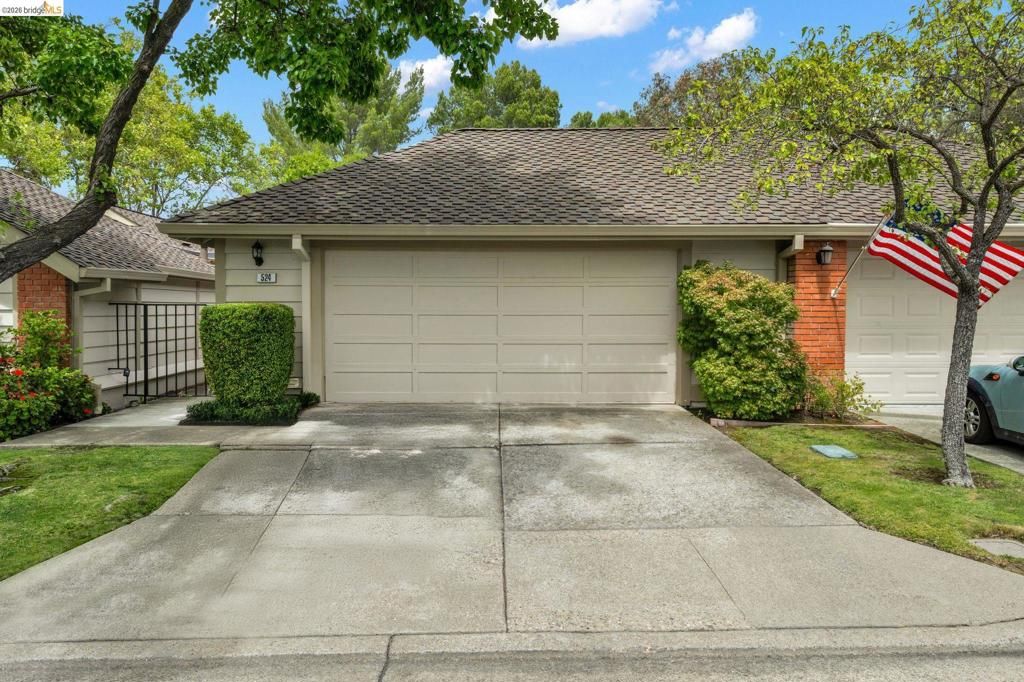 524 Silver Lake Dr, Danville, CA 94526