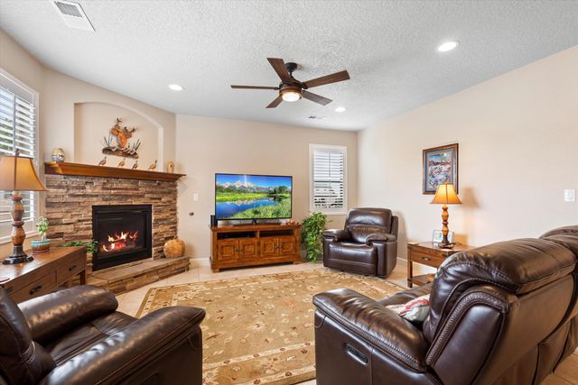 5935 Vista Manzano Court NE, Rio Rancho, NM 87144