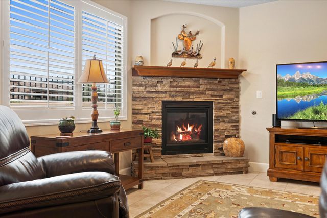 5935 Vista Manzano Court NE, Rio Rancho, NM 87144