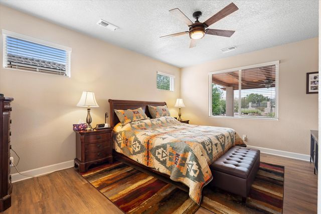 5935 Vista Manzano Court NE, Rio Rancho, NM 87144