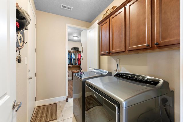 5935 Vista Manzano Court NE, Rio Rancho, NM 87144