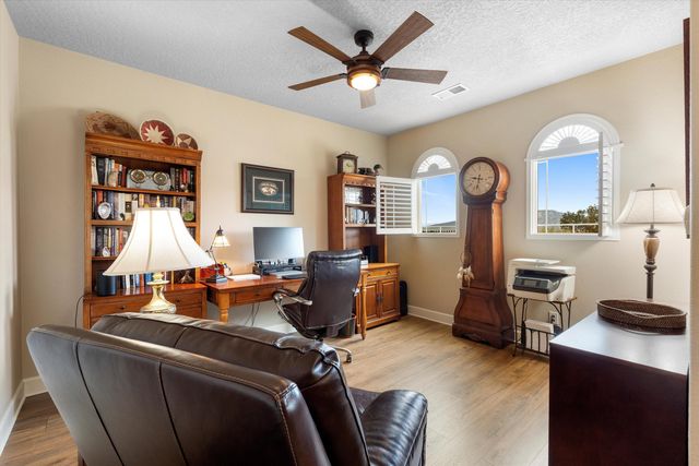 5935 Vista Manzano Court NE, Rio Rancho, NM 87144