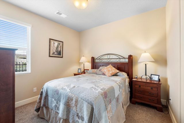 5935 Vista Manzano Court NE, Rio Rancho, NM 87144