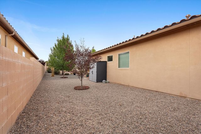5935 Vista Manzano Court NE, Rio Rancho, NM 87144